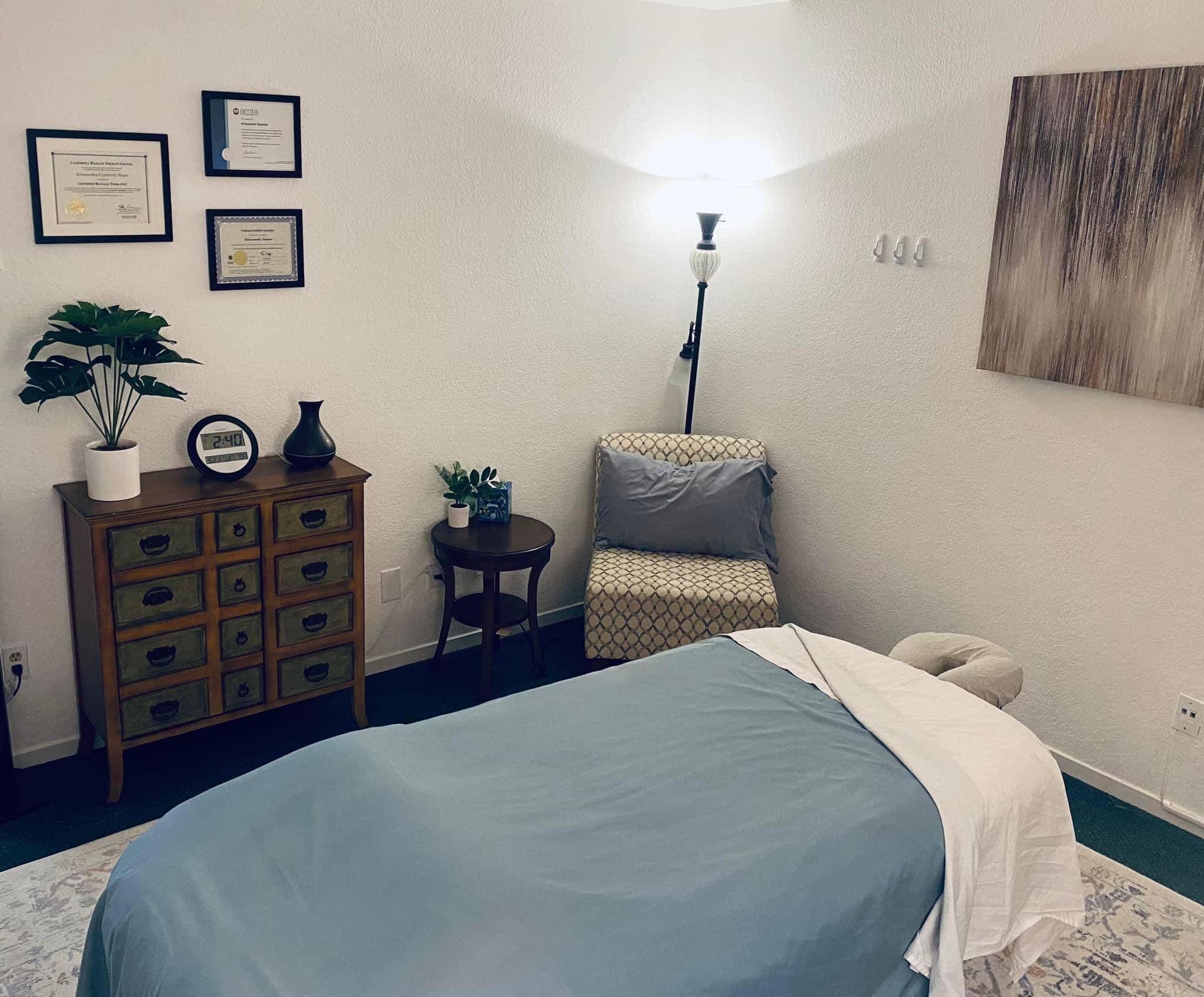 Photo of Krisaundra Massage Therapist