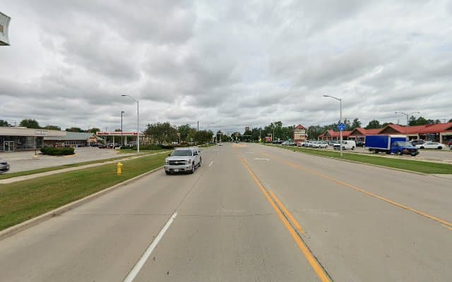 Photo of West Bend Plaza