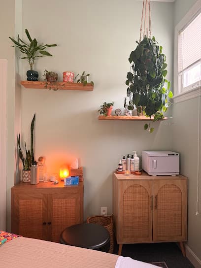 Photo of harlyjane massage therapy