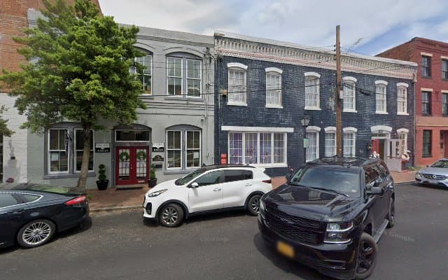 Photo of Wow Brow and Brazilian Waxing Bar