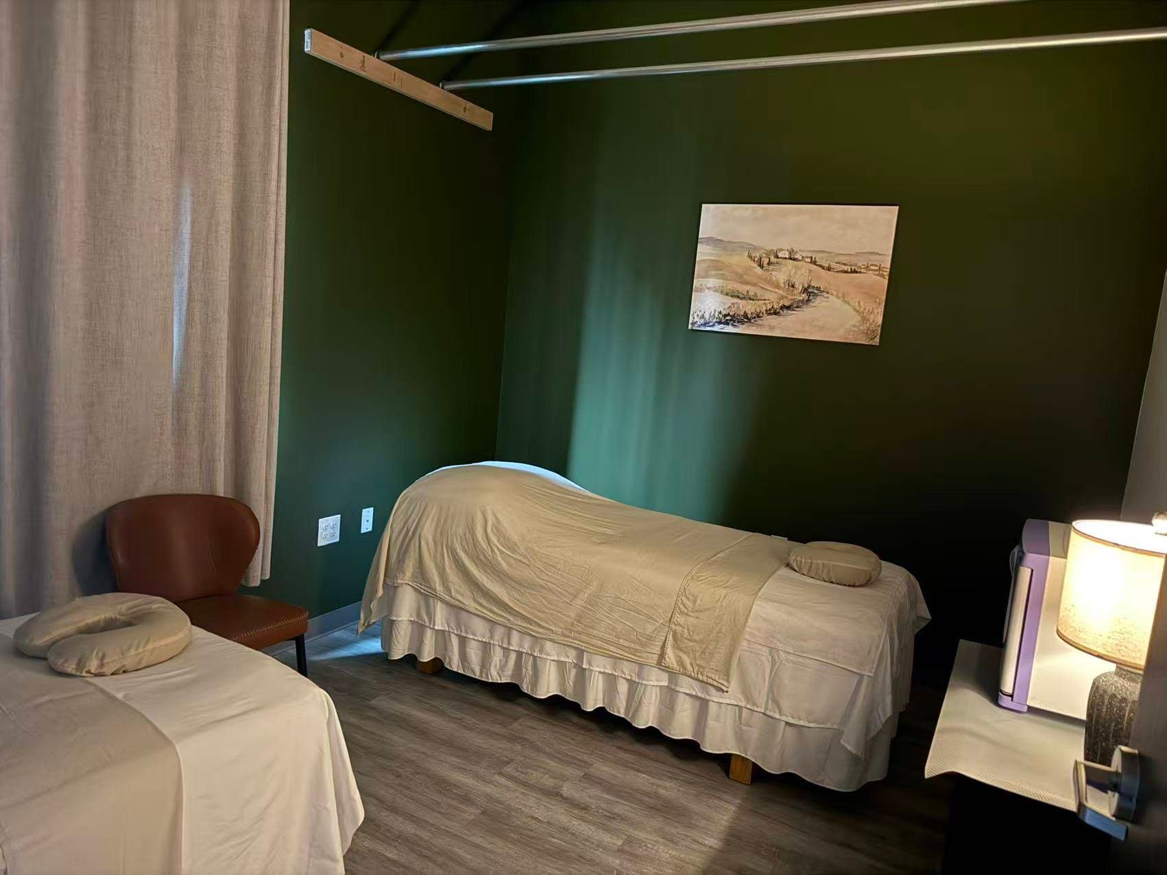 Photo of Oak Tree Massage