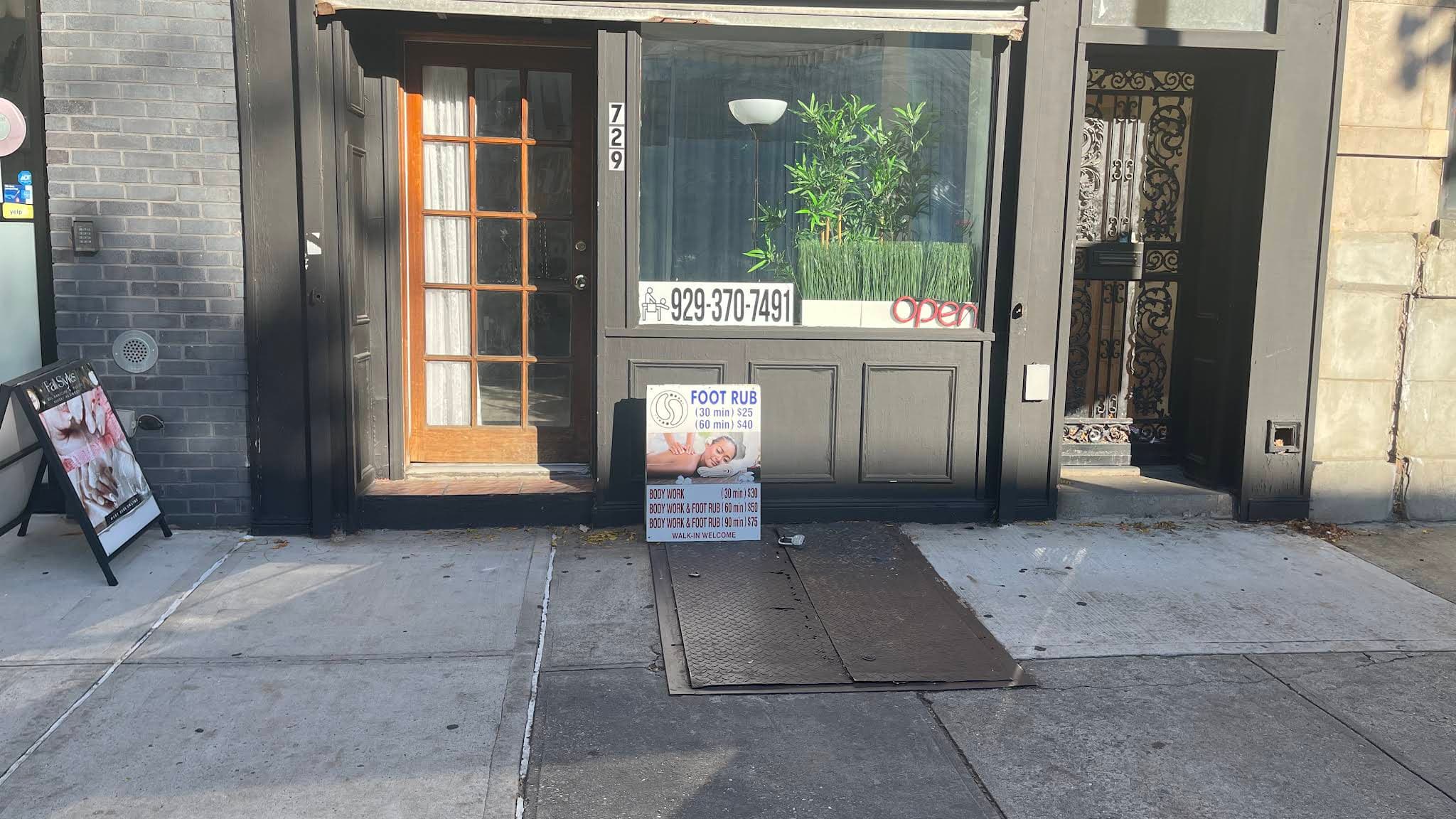 Photo of 729 spa inc
