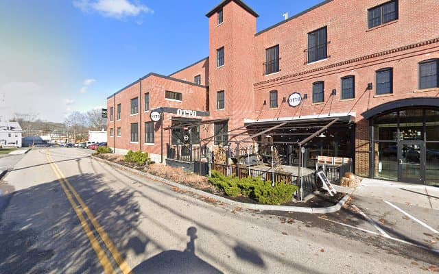 Photo of Oomph Salon