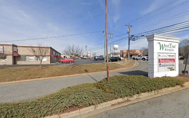 Photo of E Nails & Spa
