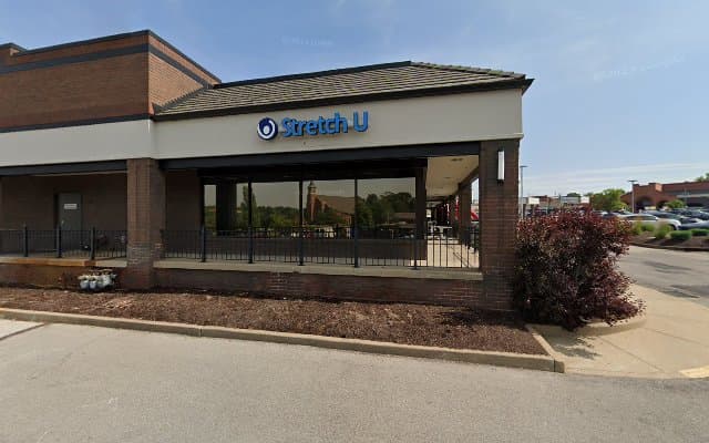 Photo of Stretch U Chesterfield