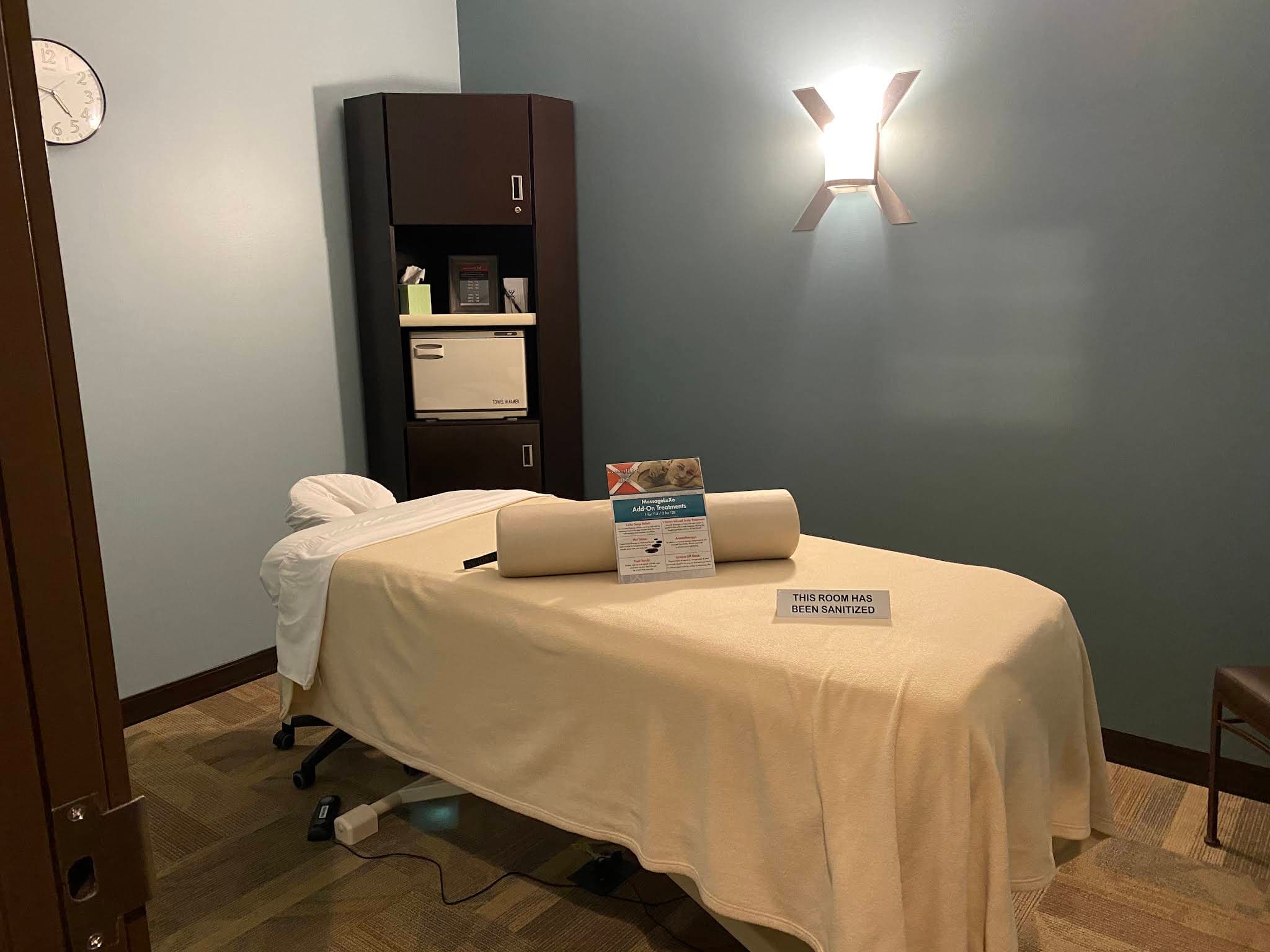 Photo of MassageLuXe