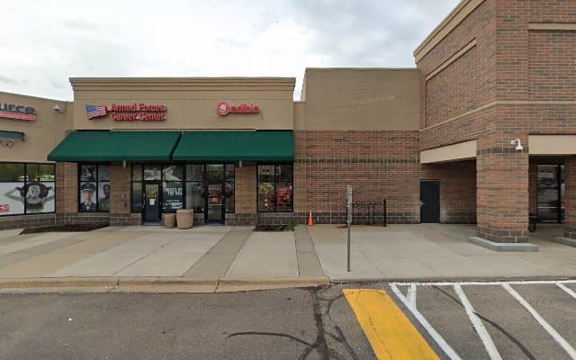 Photo of Lumi Nails Lounge Burnsville