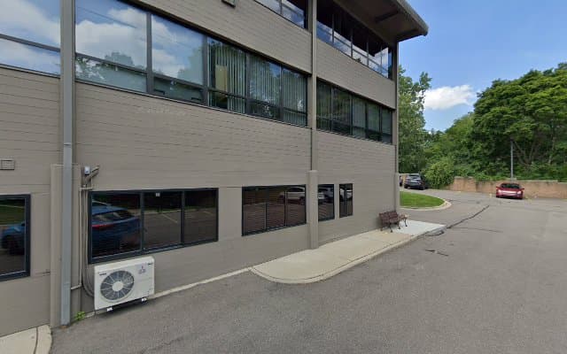 Photo of HealthQuest Physical Therapy - Bloomfield Hills