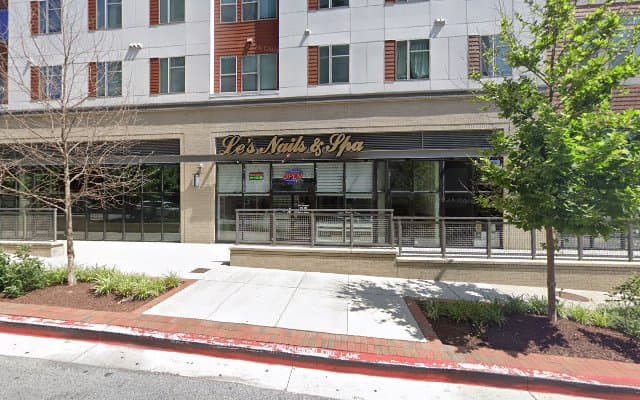 Photo of Le's Nails & Spa Towson Row
