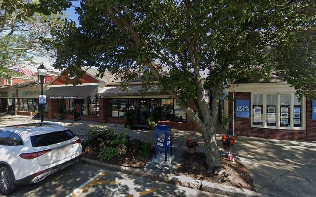 Photo of Headlines Salon and Day Spa