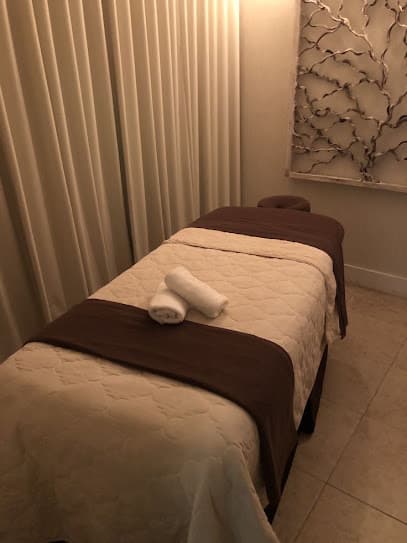 Photo of Jenna Luxe spa