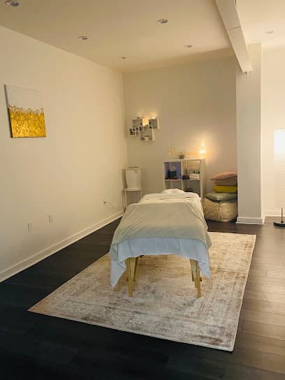 Photo of Minimoon Massage Studio