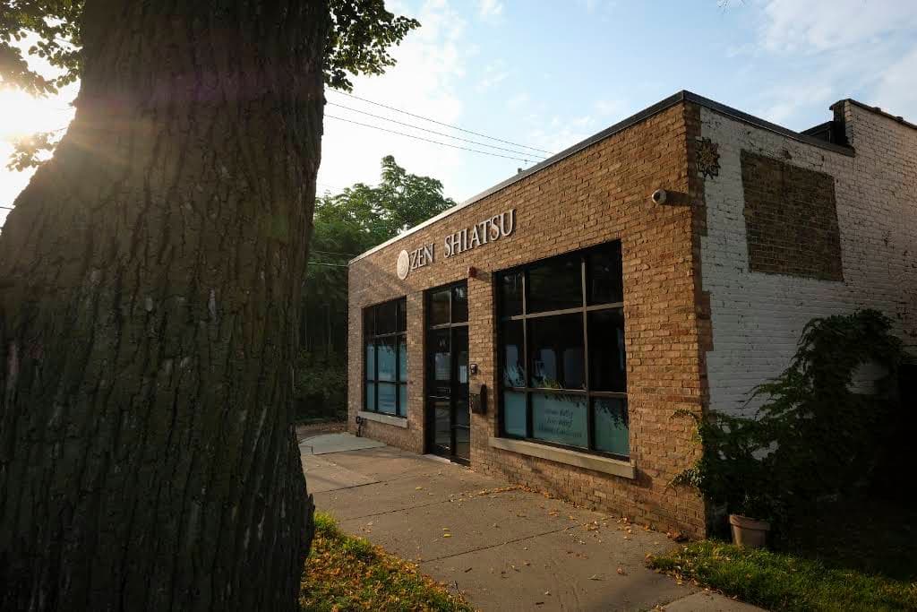 Photo of Zen Shiatsu Chicago - The Massage School Alternative