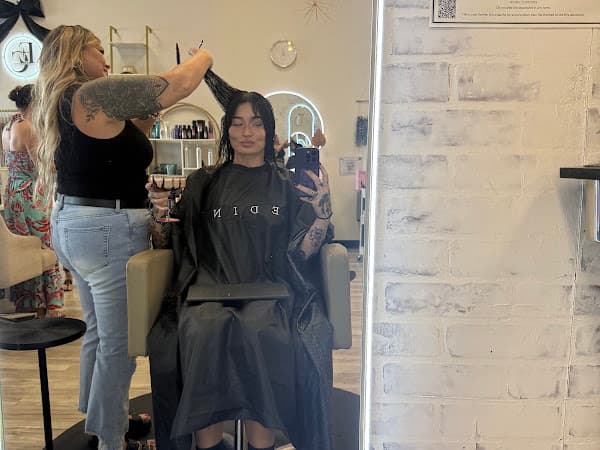 Photo of Salon Edin