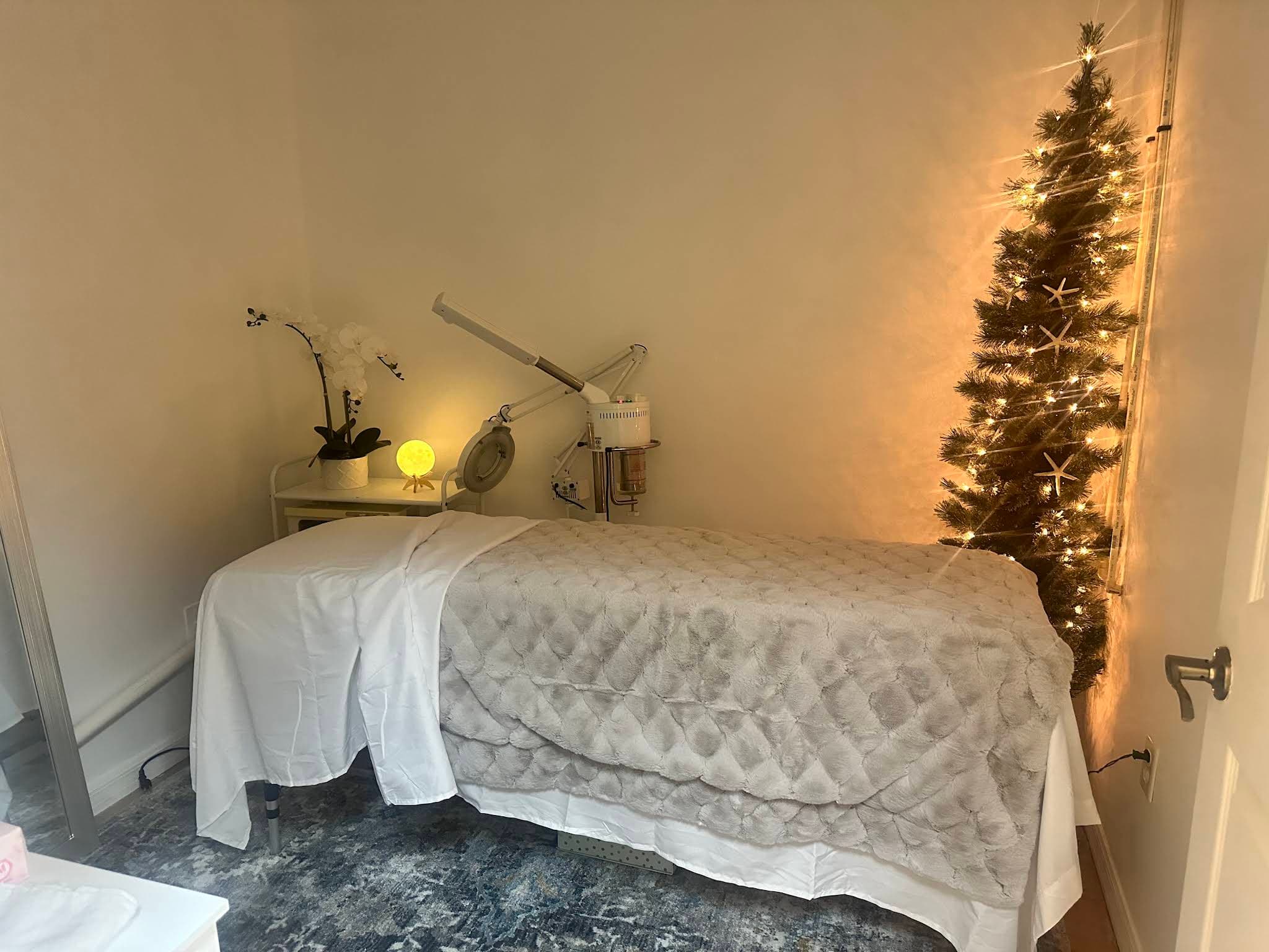 Photo of Therapeutic Massage by Naaz