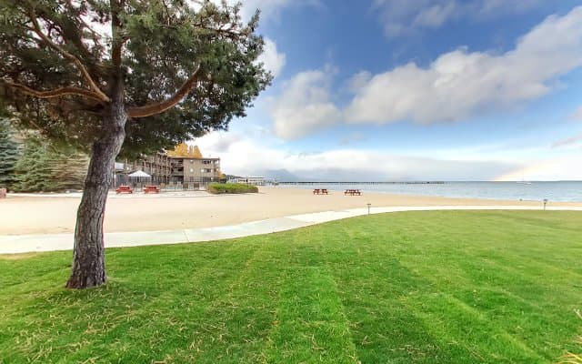 Photo of Tahoe Lakeshore Lodge & Spa