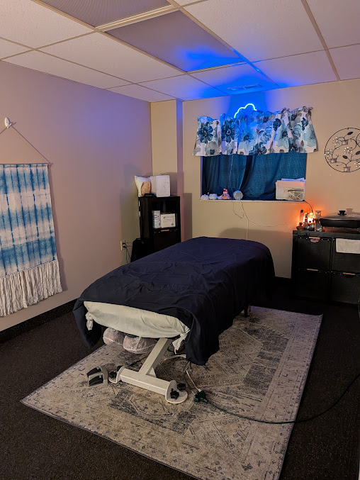 True Massage & Tan