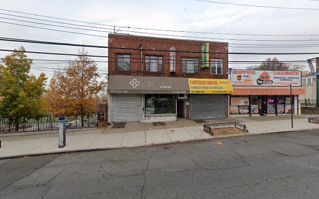 Skin Station, Forest Ave
