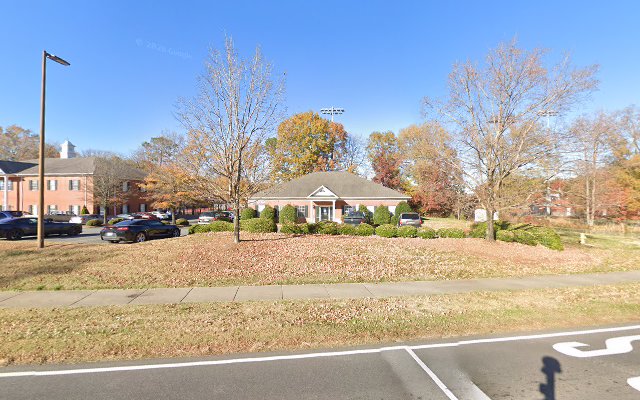 FYZICAL Therapy & Balance Centers - Monroe Park