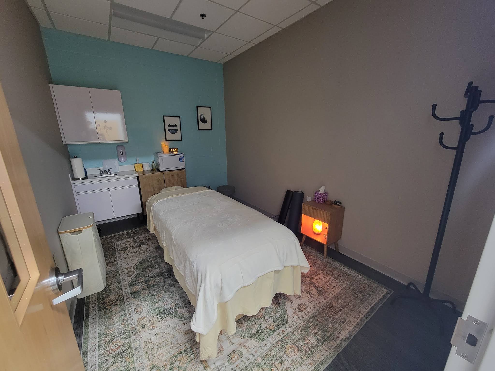 Alleviate Therapeutic Massage LLC