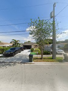 Massage for woman in Boca raton