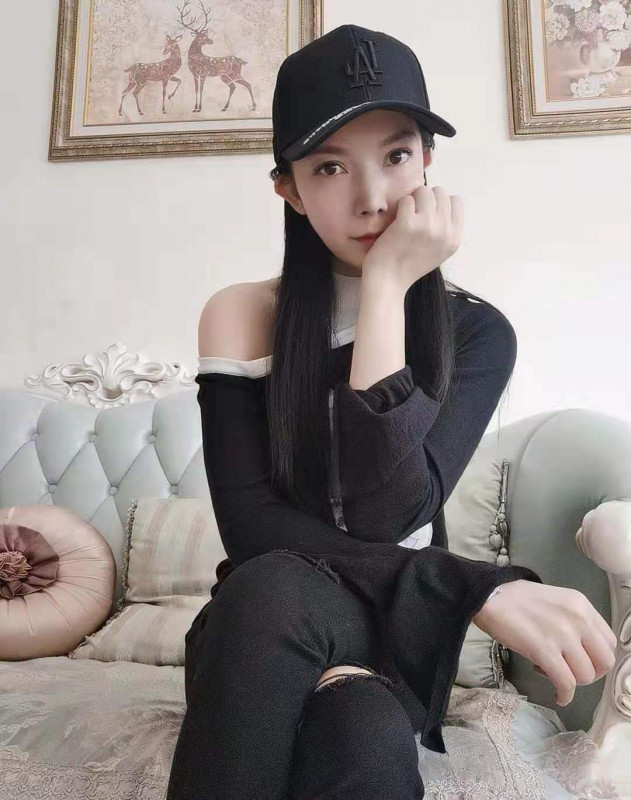 Raye photo