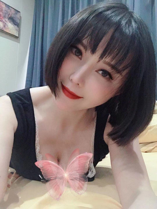 Tesia photo
