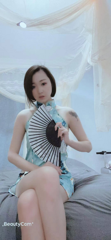 Vivian` photo